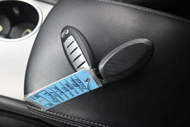 Certified Used 2019 Blue INFINITI 3.0t LUXE image 17