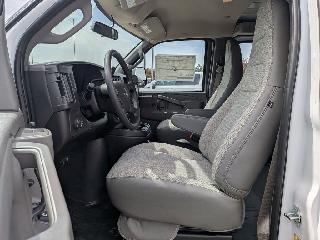 New 2026 Summit White GMC Work Van image 16