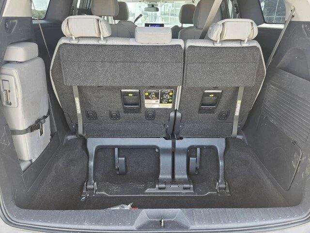 Used 2025 Ruby Flare Pearl Toyota LE image 29