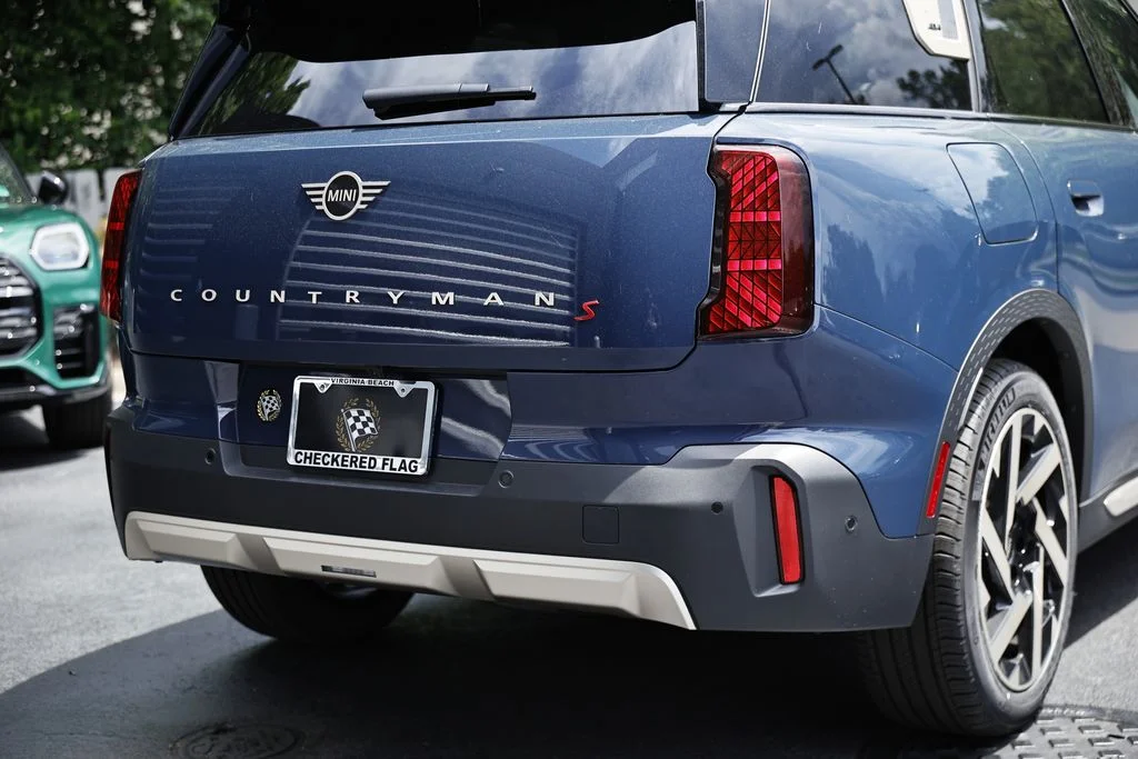 New 2027 Indigo MINI Signature Plus image 9