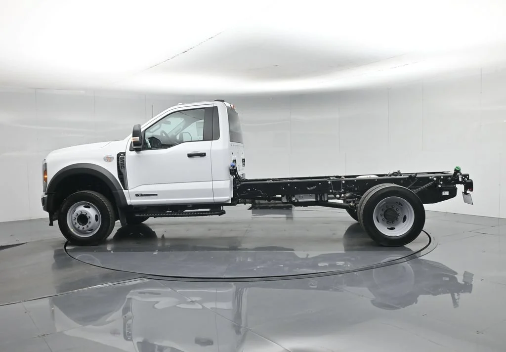 New 2026 Oxford White Ford XL image 19
