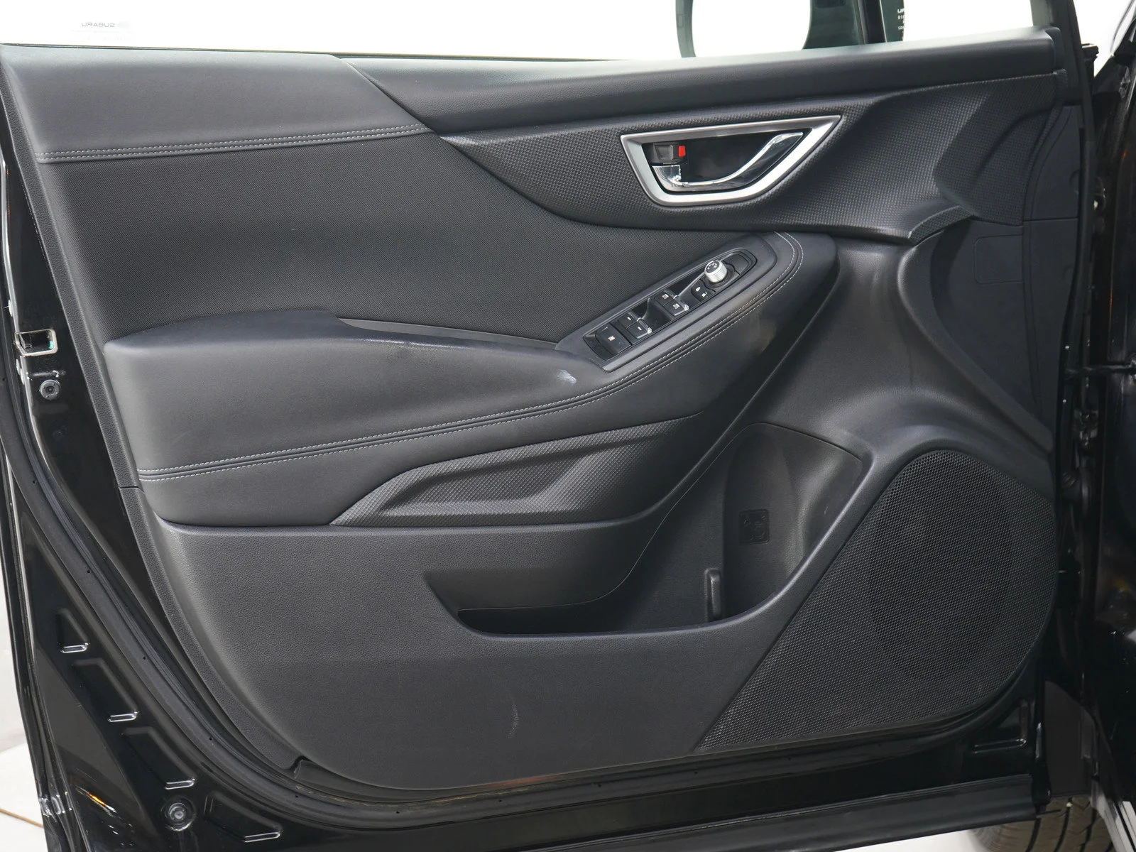 Used 2020 Crystal Black Pearl Subaru Premium image 22