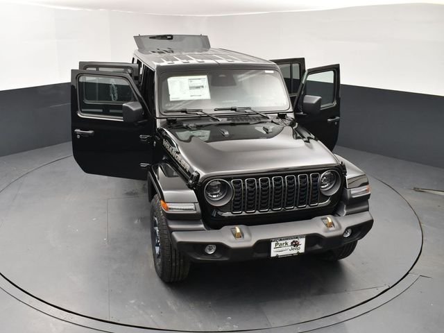 New 2026 Black Clear-Coat Exterior Paint Jeep 85th Anniversary Edition image 25