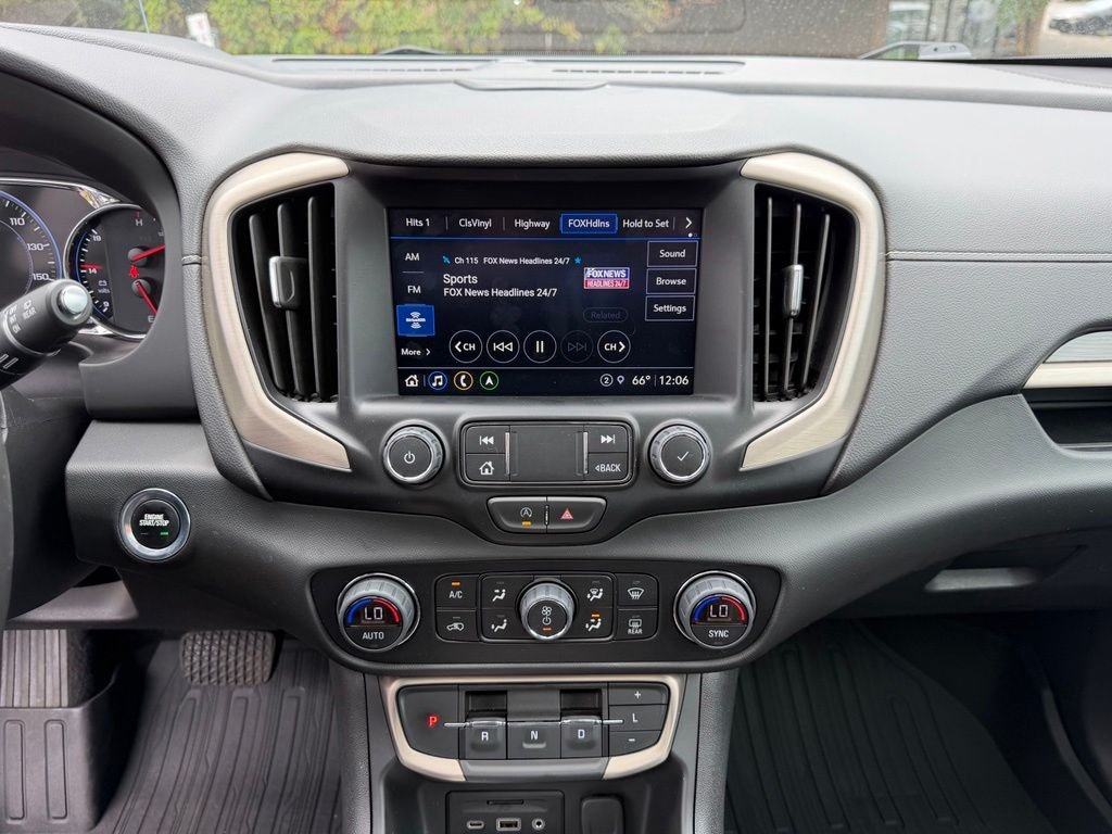 Used 2022 Ebony Twilight Metallic GMC Denali image 22