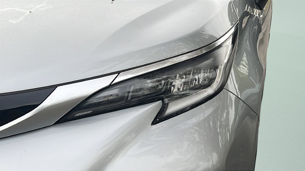 Used 2021 Silver Toyota XSE image 26