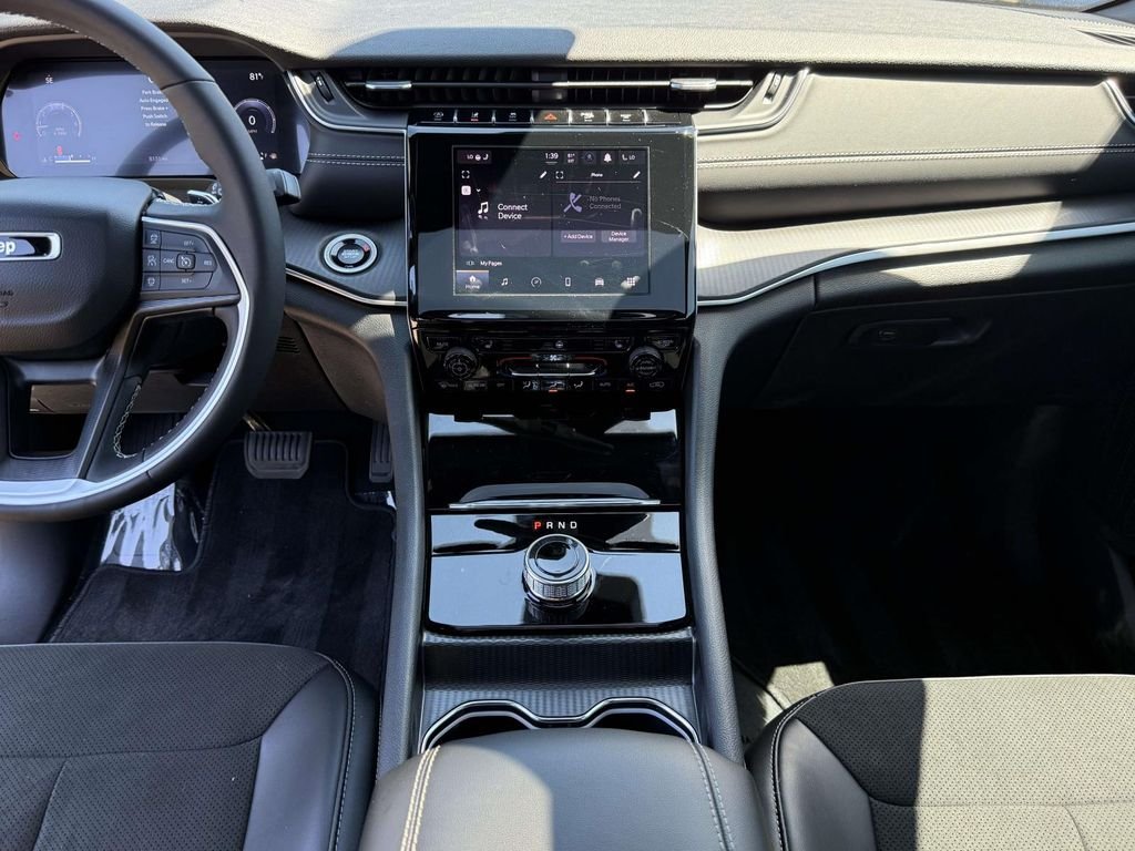 Used 2025 Black Jeep Altitude X image 18