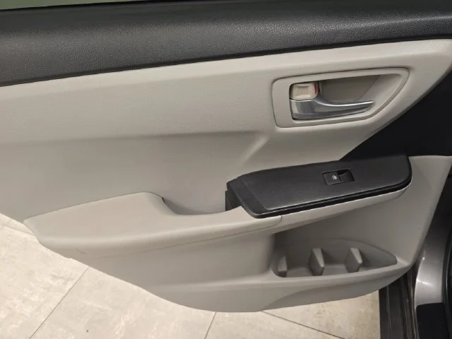 Used 2015 Predawn Gray Mica Toyota SE image 16