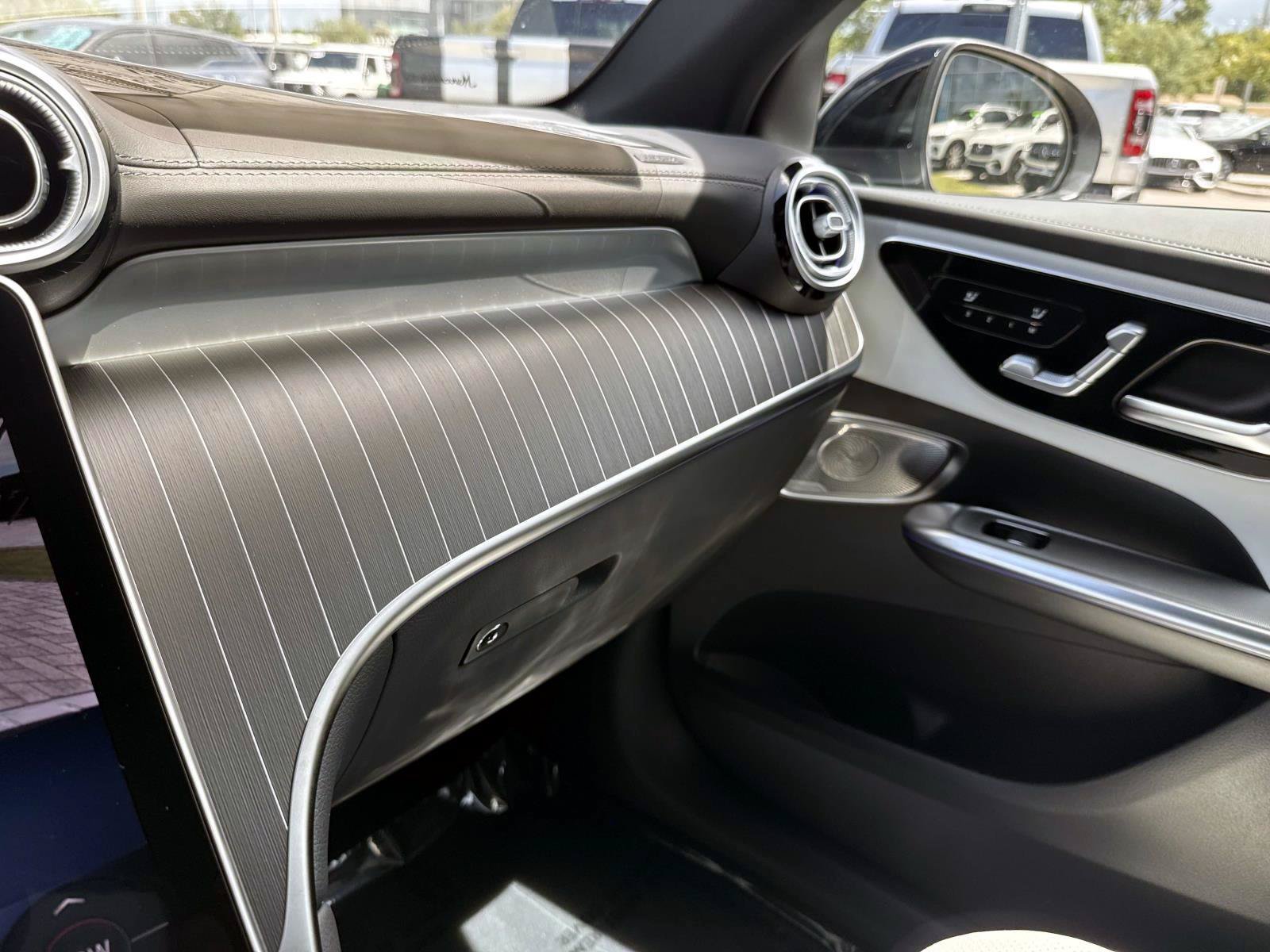 New 2026 Black Mercedes-Benz 300 SUV image 25