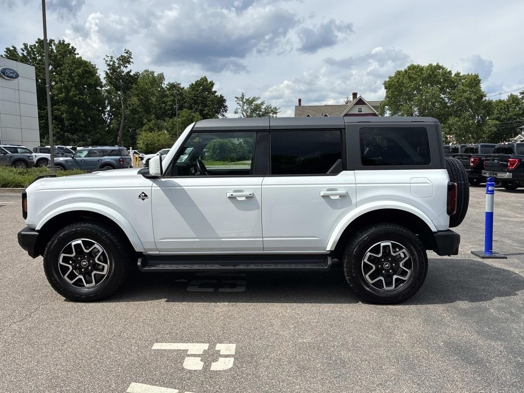 Used 2025 White Ford Outer Banks image 4