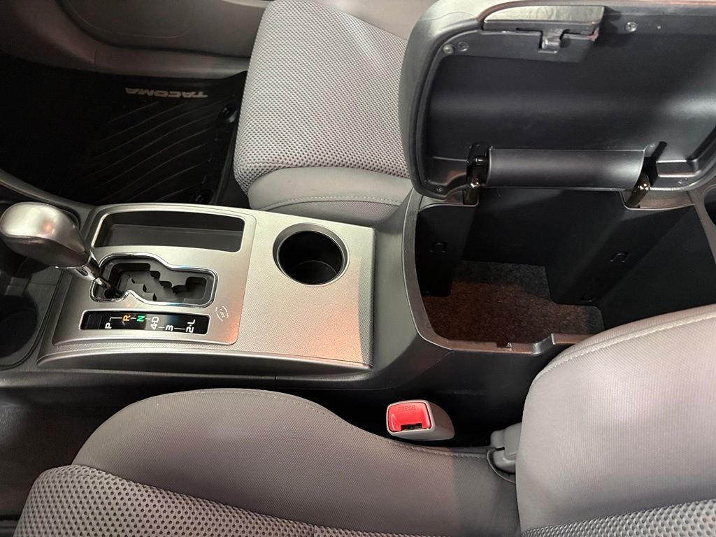 Used 2015 Silver Toyota PreRunner image 27