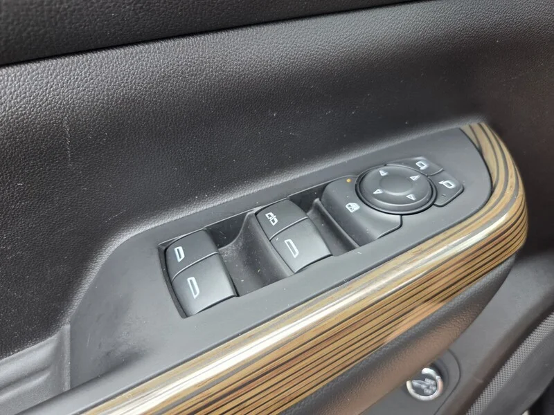 Used 2023 Ebony Twilight Metallic GMC SLE image 31
