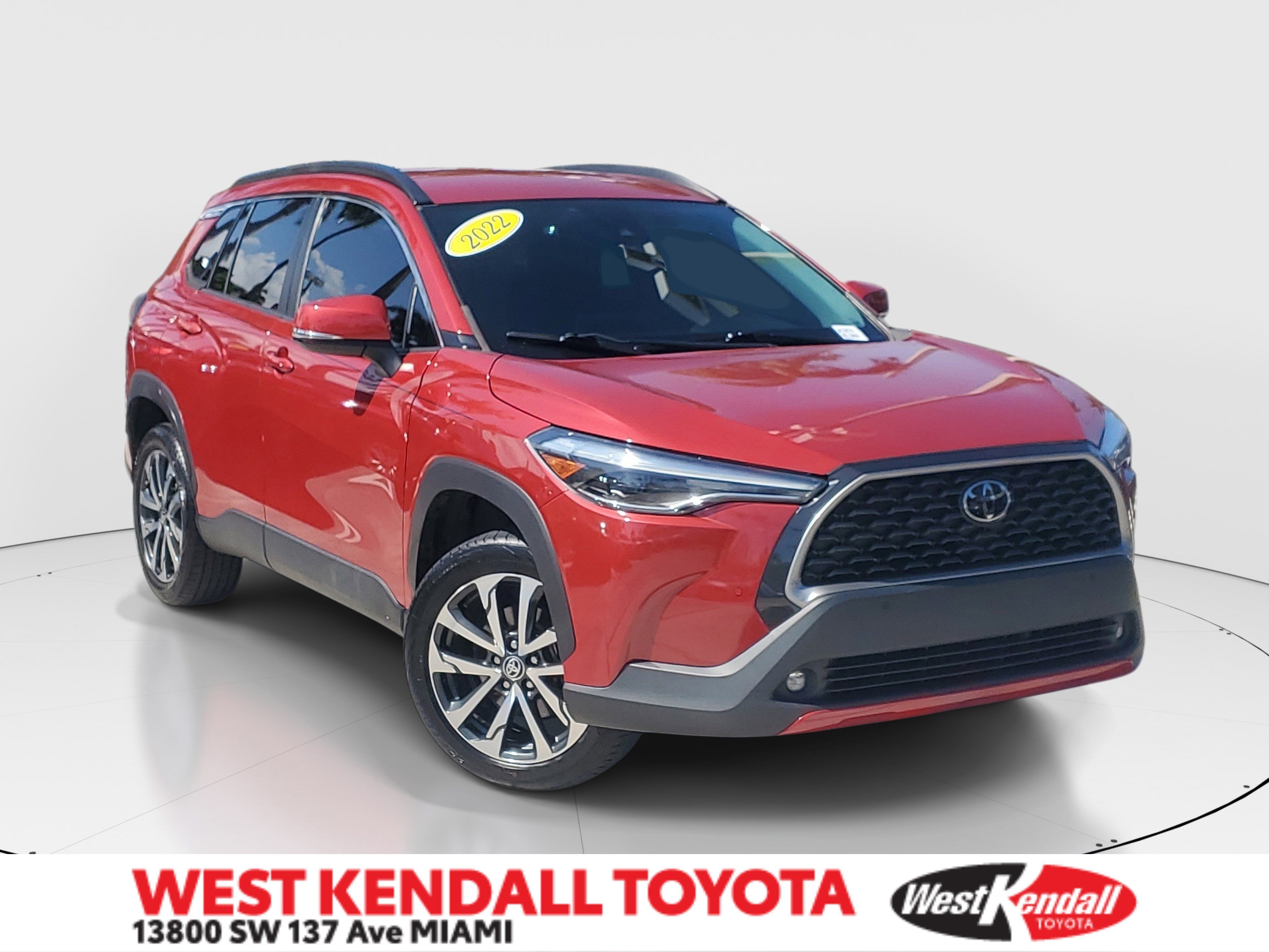 Used 2022 Barcelona Red Metallic Toyota XLE image 1