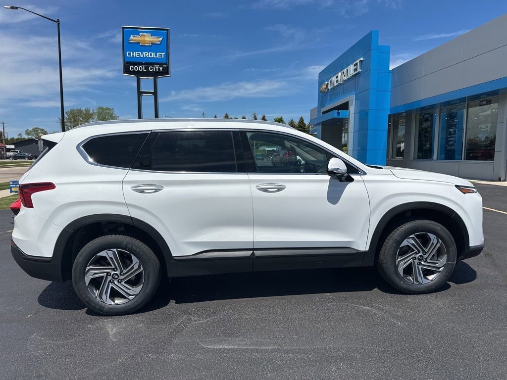 Used 2023 White Hyundai SEL image 5