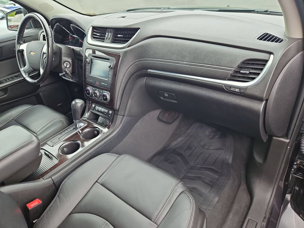 Used 2017 Tungsten Metallic Chevrolet 2LT image 29