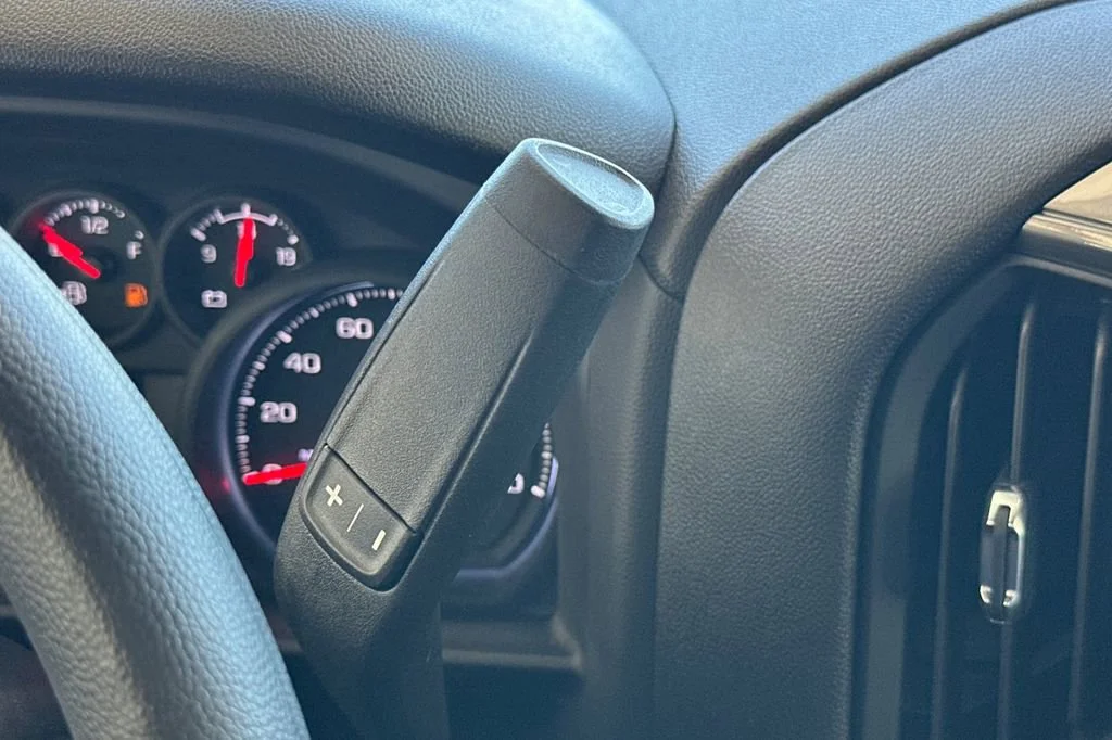 2025 GMC Sierra 3500HD Pro - Photo 18