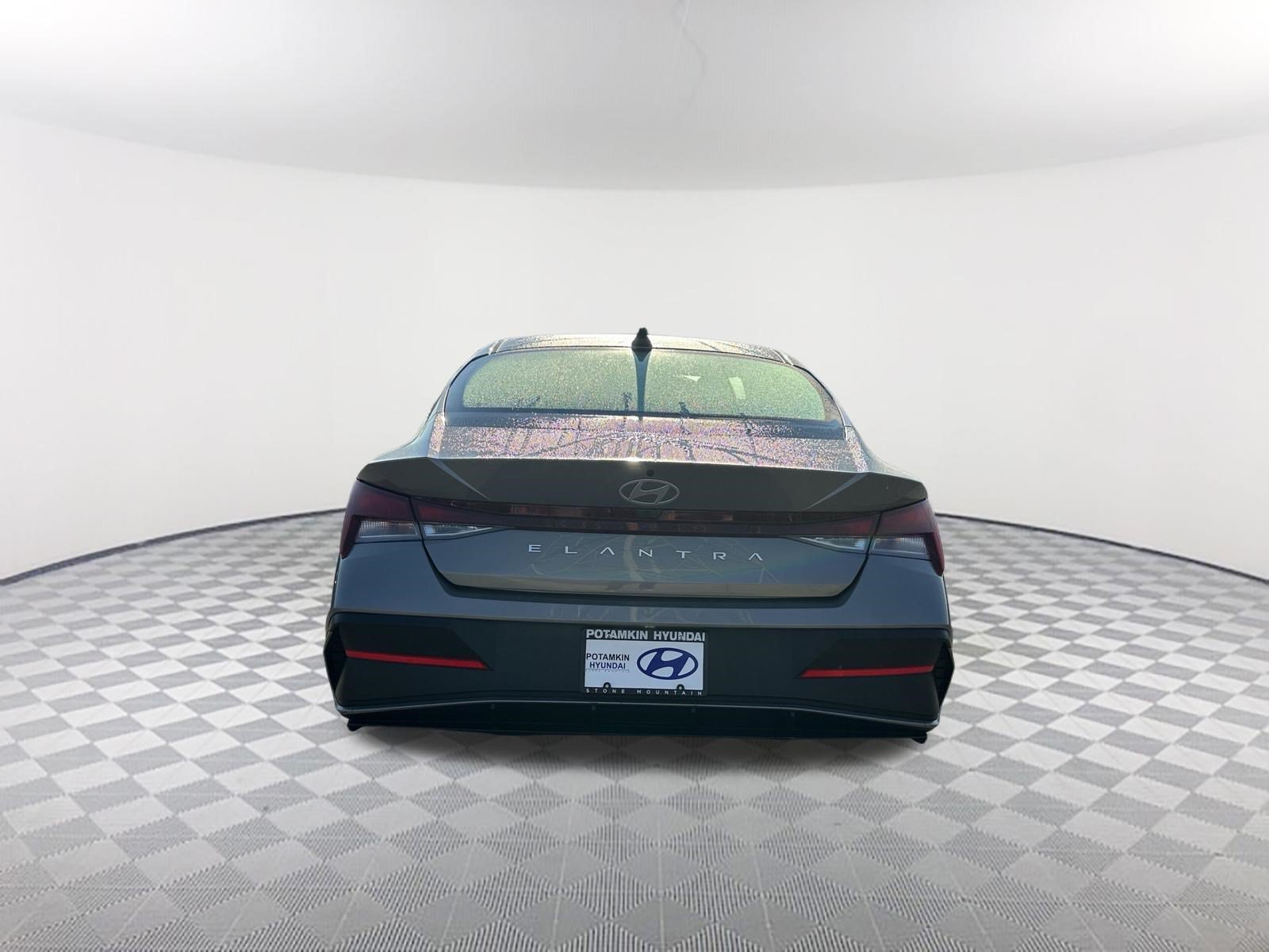 Used 2024 Fluid Metal Hyundai SE image 6