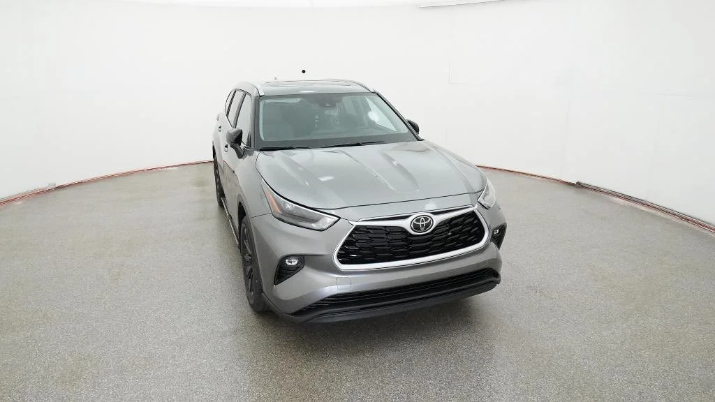 New 2026 Heavy Metal Toyota XLE image 8