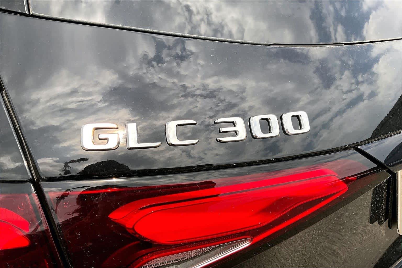 Certified Pre-Owned 2026 Mercedes-Benz GLC 300