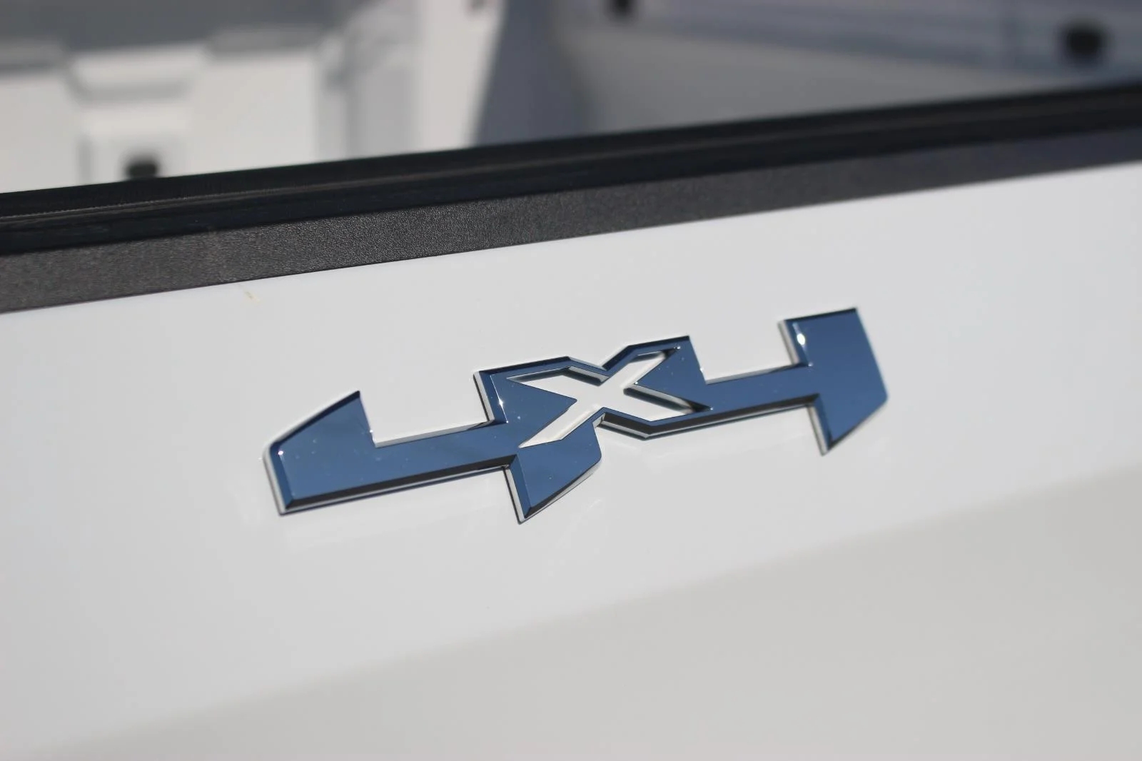 Used 2023 Summit White GMC Elevation image 11