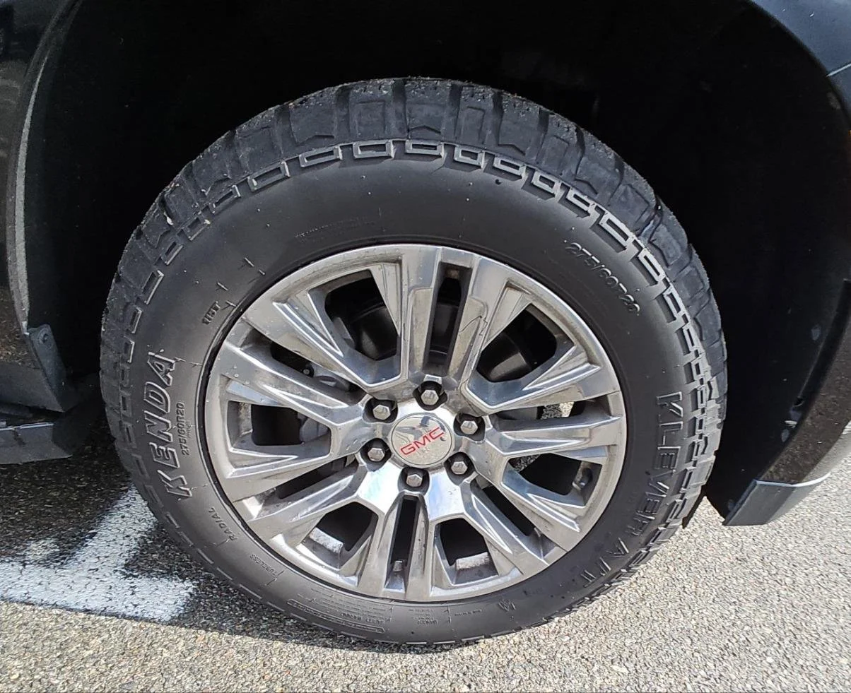 Used 2021 ONYX BLACK GMC Denali image 24