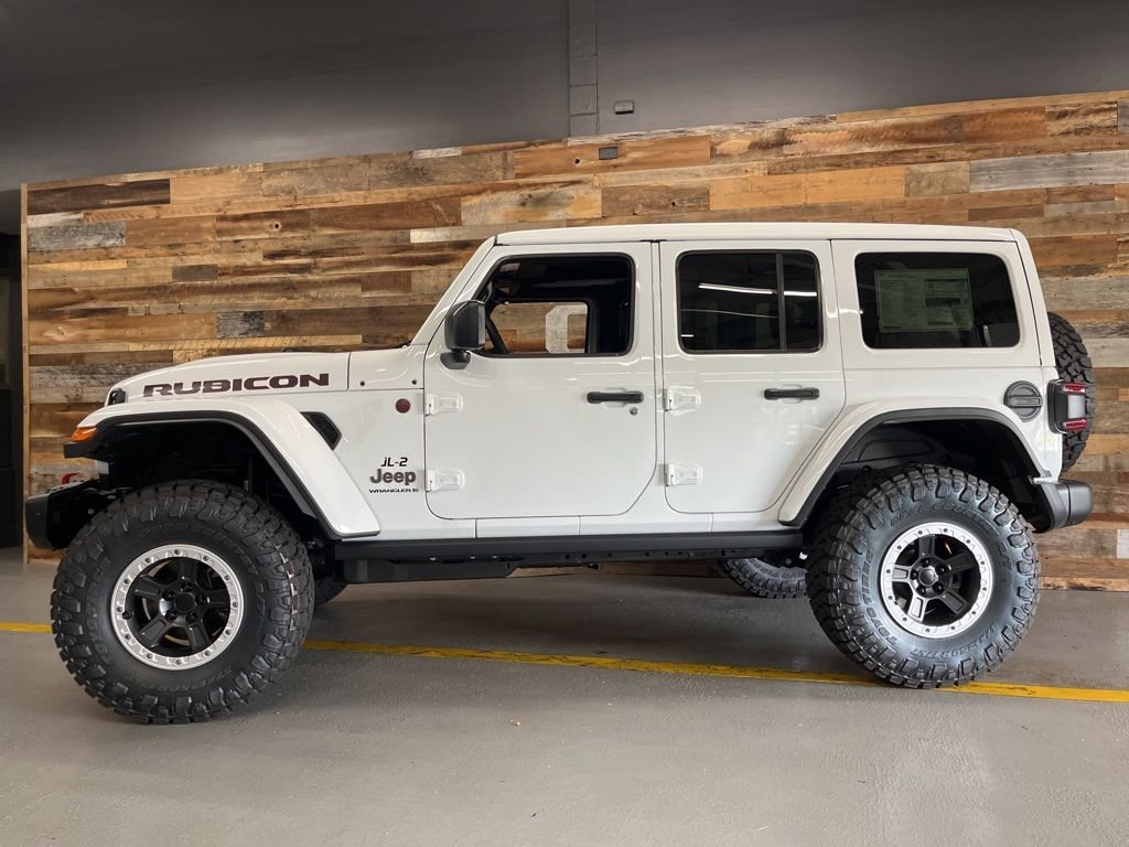 New 2026 Bright White Clear-Coat Exterior Paint Jeep Rubicon X image 21