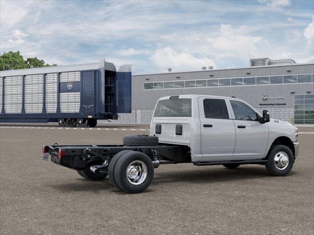 New 2026 Bright White Clear-Coat Exterior Paint Ram Tradesman image 2