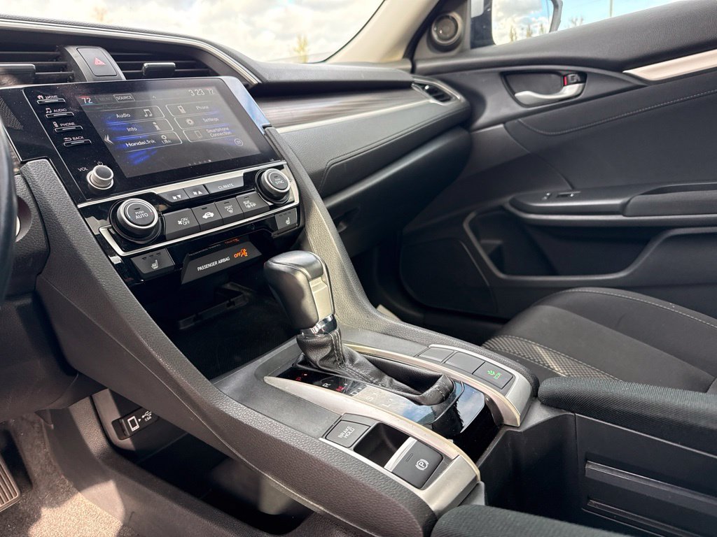 Used 2020 Lunar Silver Metallic Honda EX image 15