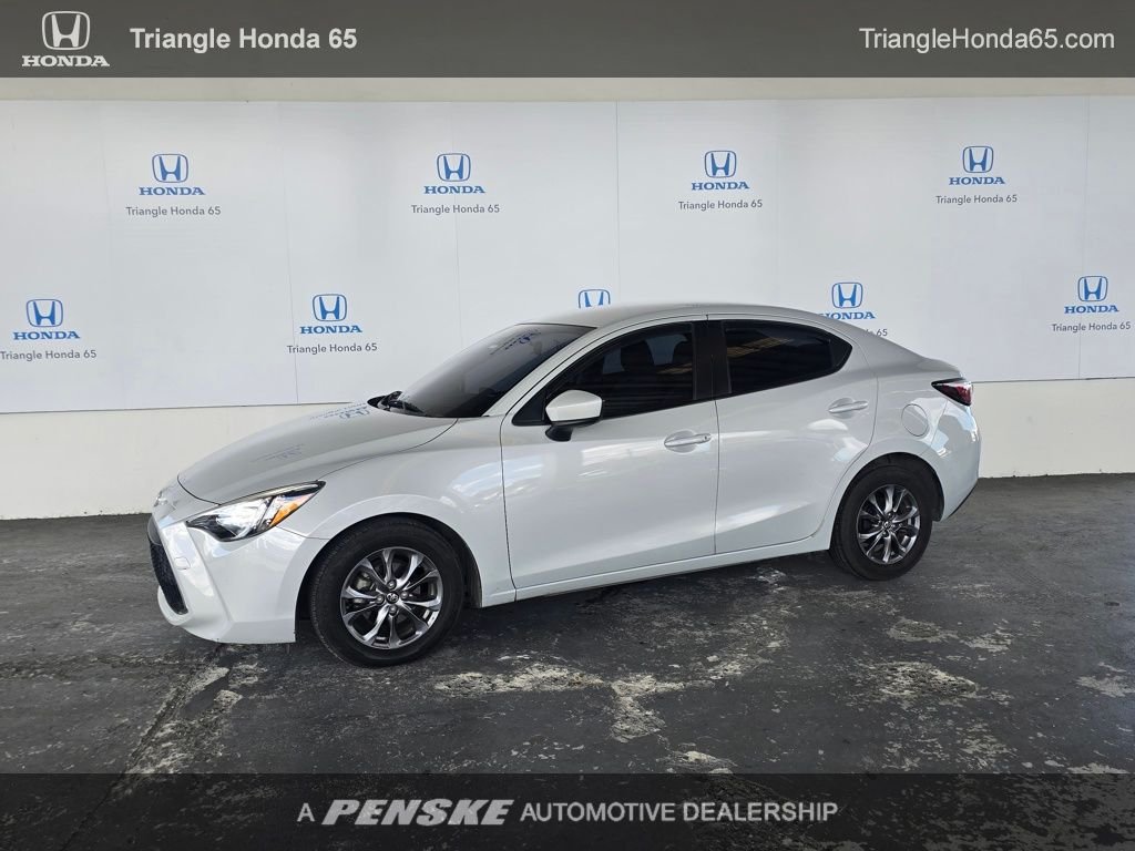 2020 Toyota Yaris LE