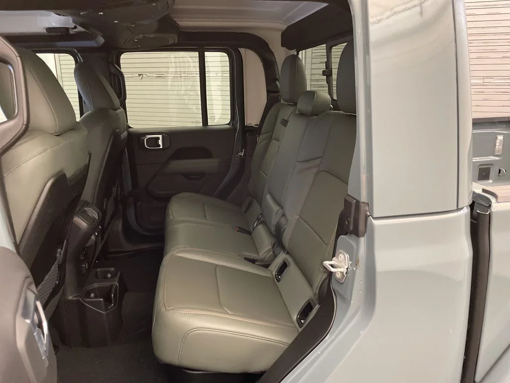 New 2026 Gray Jeep Mojave image 16