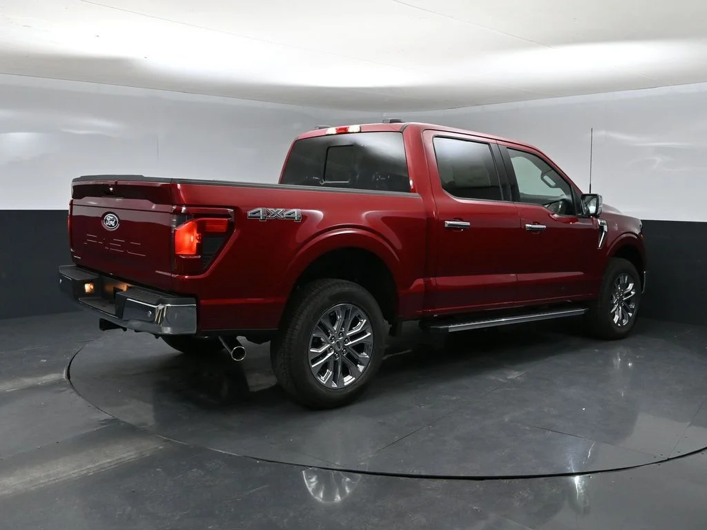 New 2026 Red Ford XLT image 2