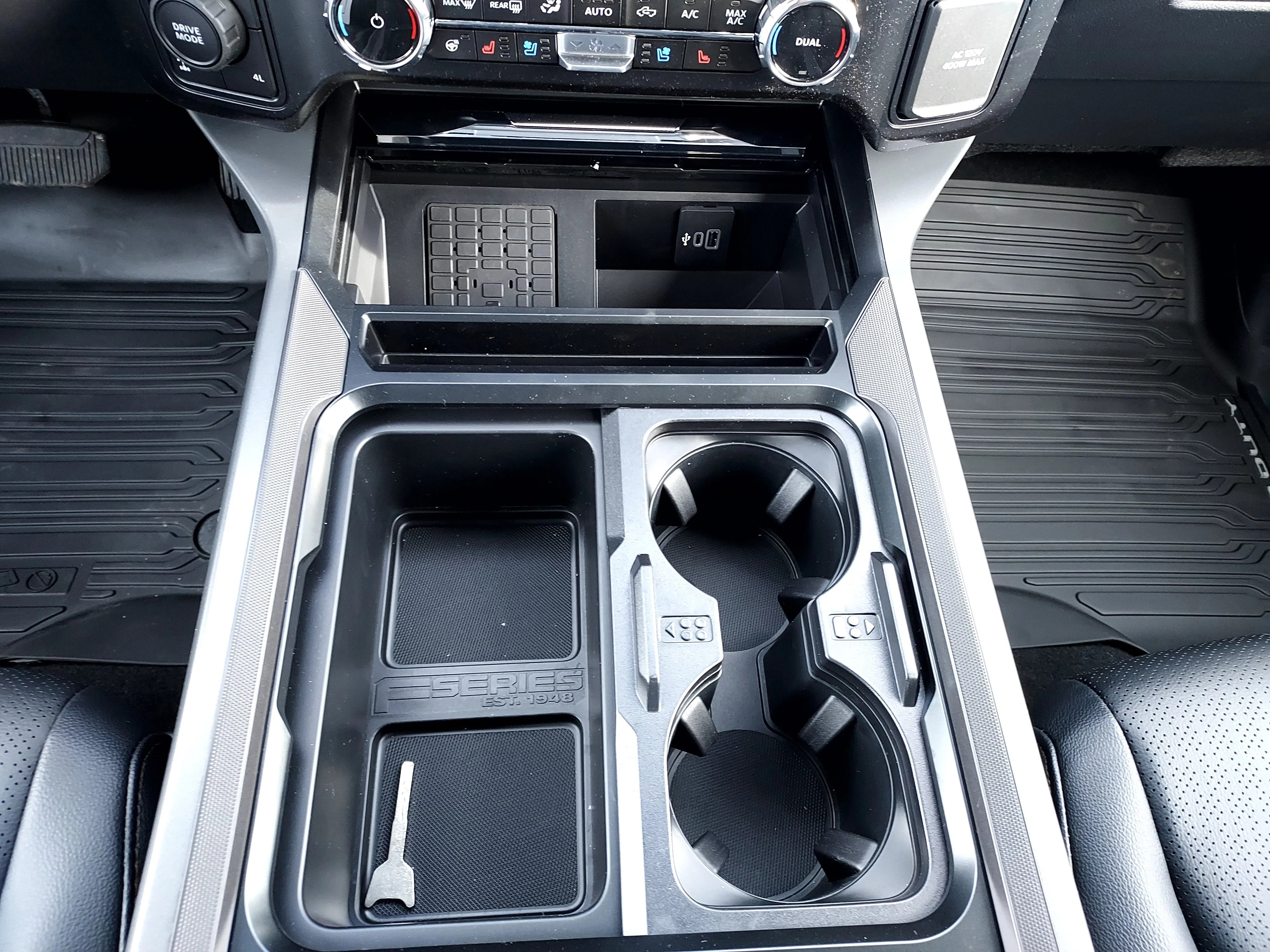 New 2026 Star White Metallic Tri-Coat Ford LARIAT image 21