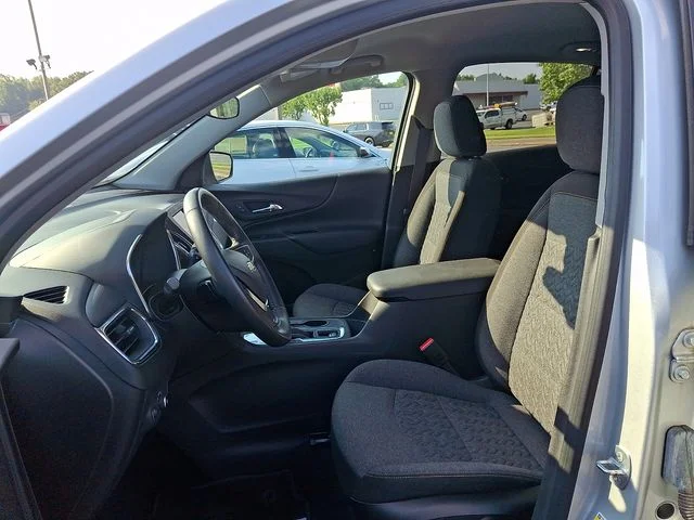 Used 2022 Silver Chevrolet LT image 13