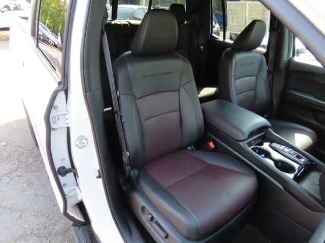 2024 Honda Ridgeline Black Edition - Photo 16