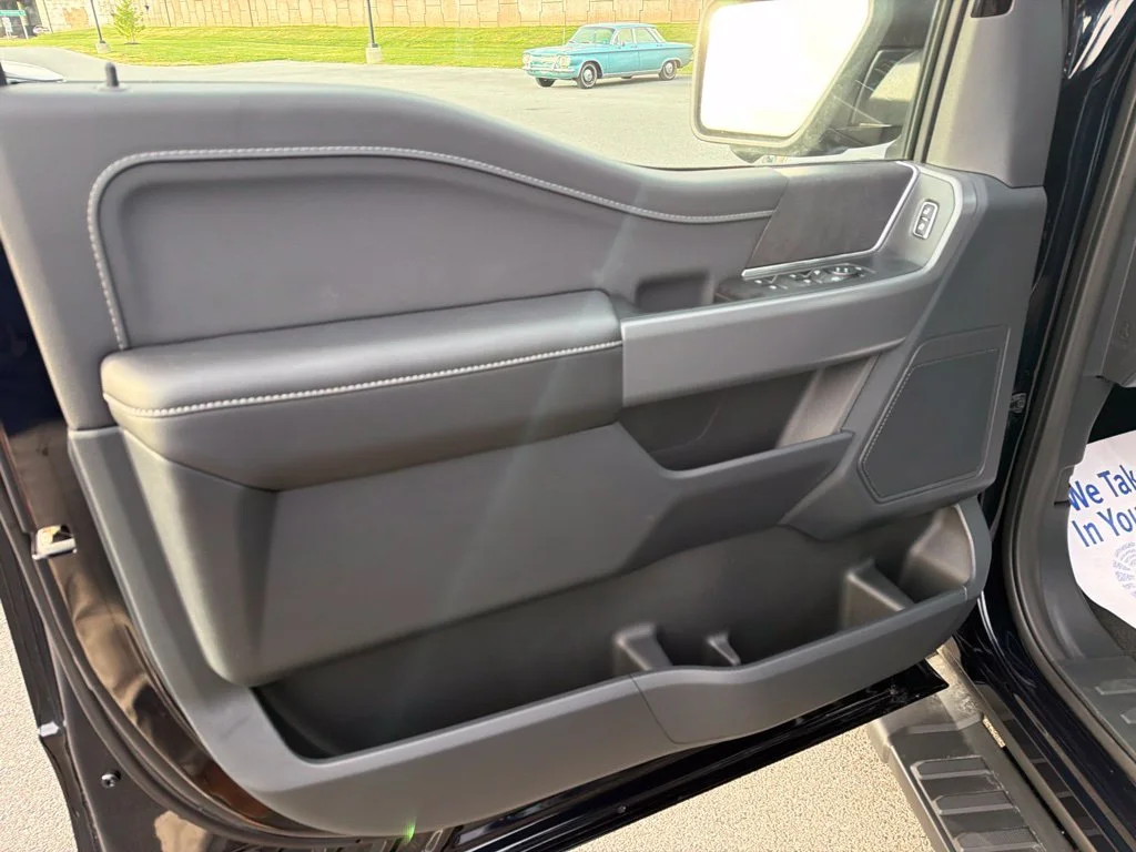 New 2026 Antimatter Blue Metallic Ford XLT image 15