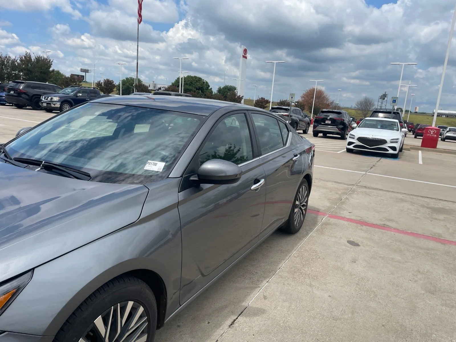 Used 2023 Gray Nissan 2.5 SV image 28