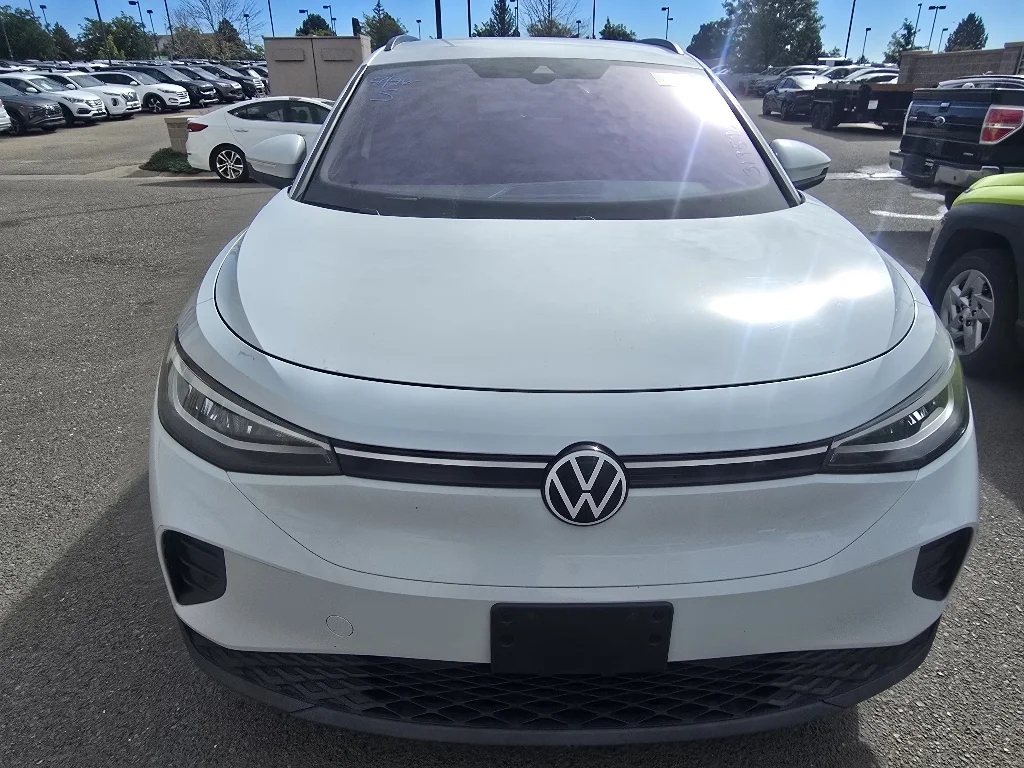Used 2022 Glacier White Metallic Volkswagen Pro image 9