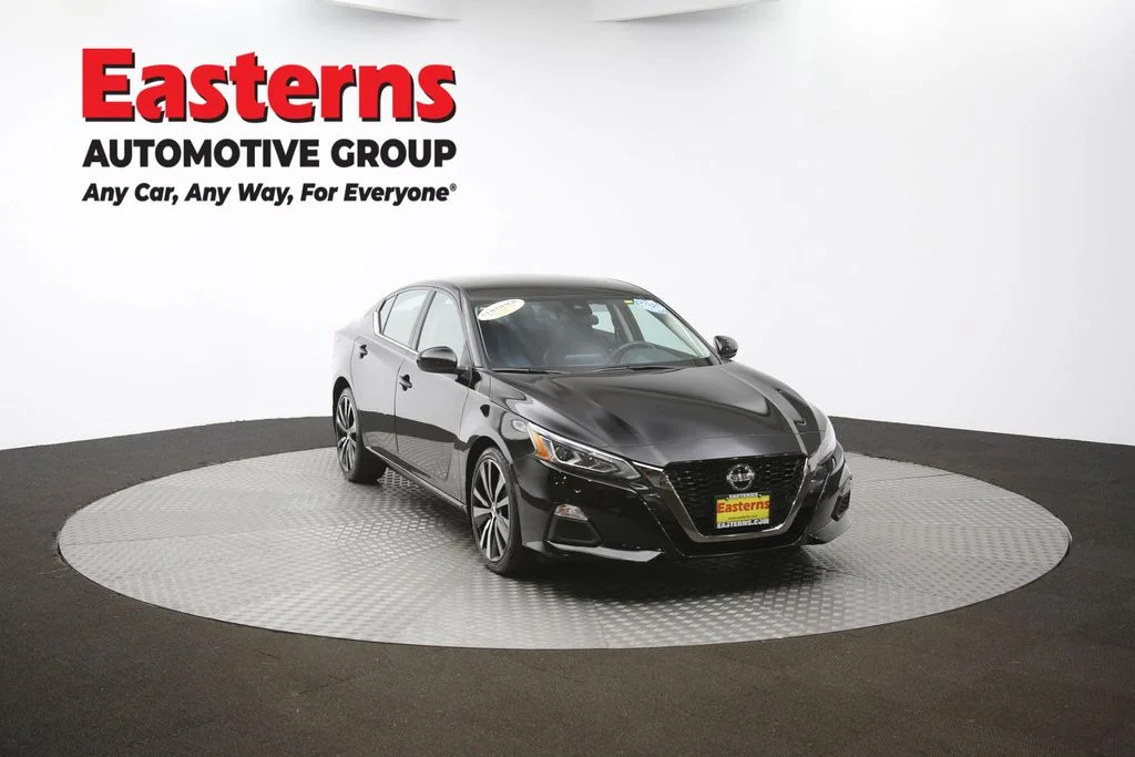 Used 2022 Black Nissan 2.5 SR image 47