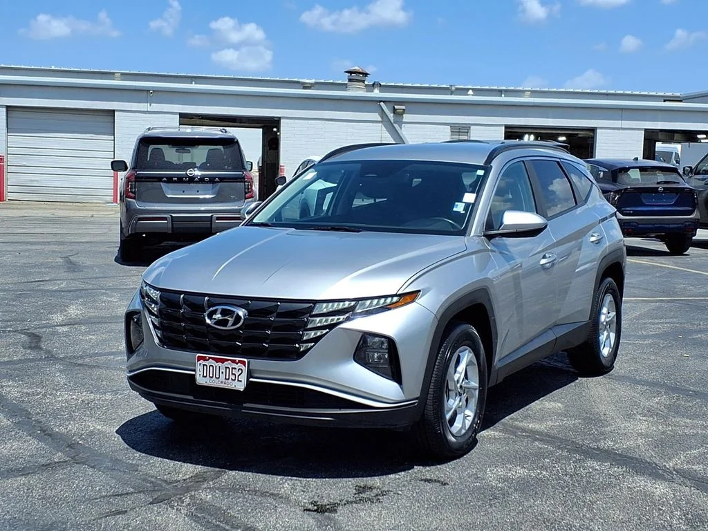 Used 2024 Hyundai Tucson SEL with VIN 5NMJBCDE0RH344527 for sale in Kansas City