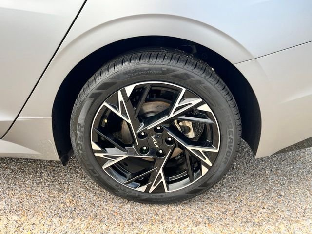 Used 2025 Gray Kia GT-Line image 10