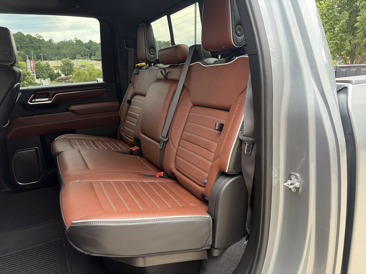 Used 2024 Sterling Metallic GMC Denali Ultimate image 32