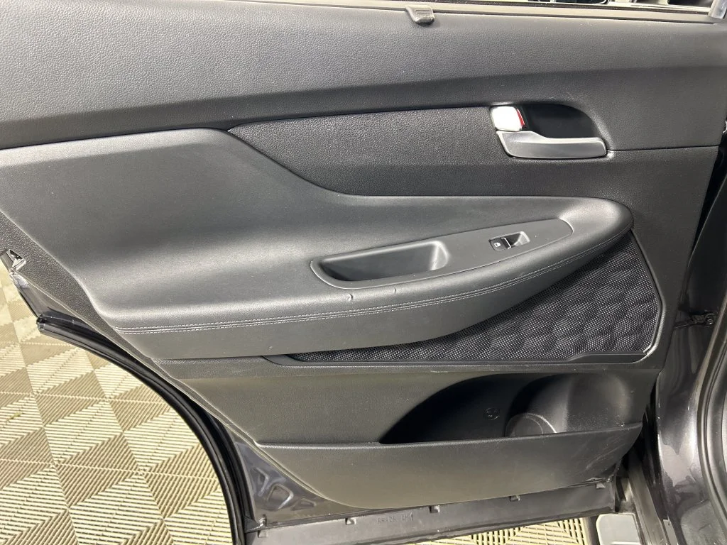 Used 2022 Gray Hyundai XRT image 16