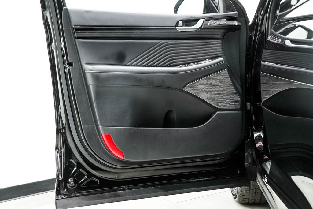 Used 2025 Black Hyundai Calligraphy Night Edition image 45