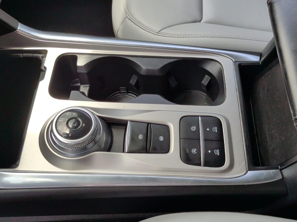 Used 2021 Star White Ford XLT image 30