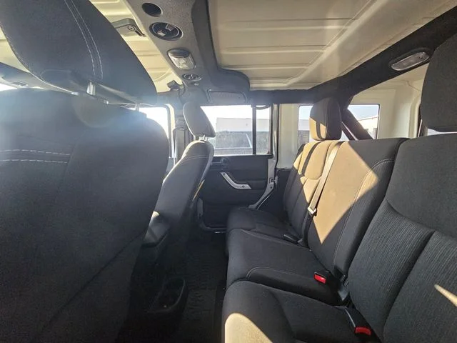 Used 2017 Billet Silver Metallic Jeep Unlimited Rubicon image 39