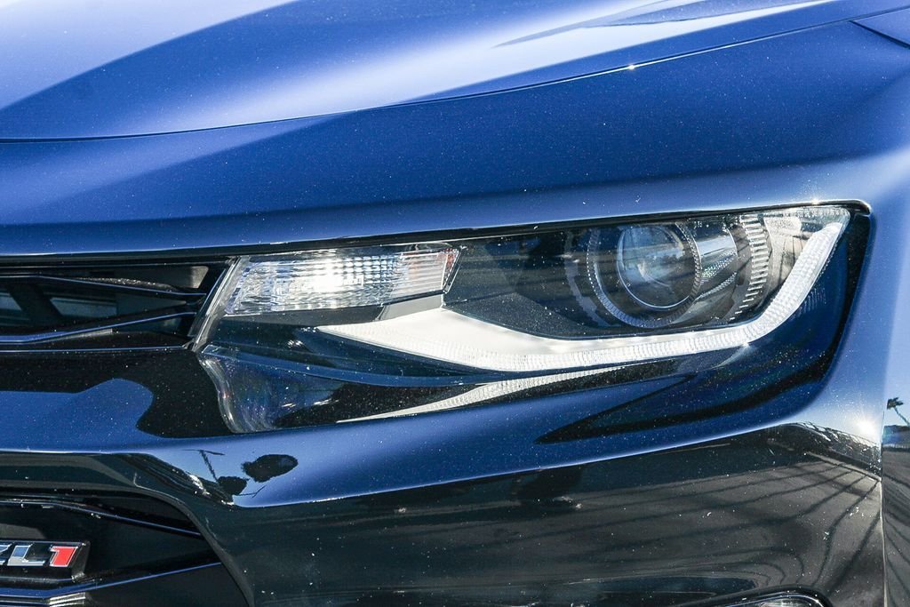 Used 2018 Black Chevrolet ZL1 image 9