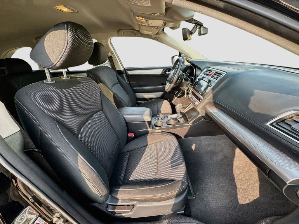 Used 2017 Black Subaru 2.5i Premium image 33