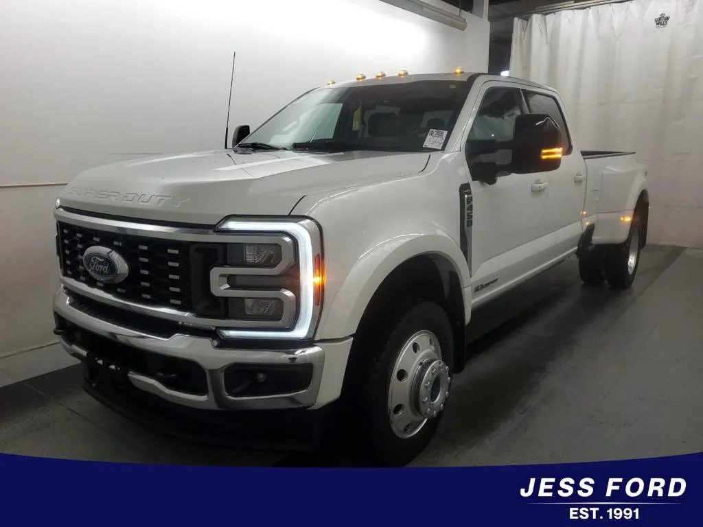 2024 Ford F-450 Lariat 4x4 Crew Cab 8' Box DRW's photo