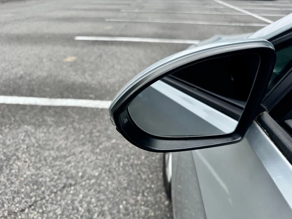 Used 2017 Silver Volkswagen  image 12