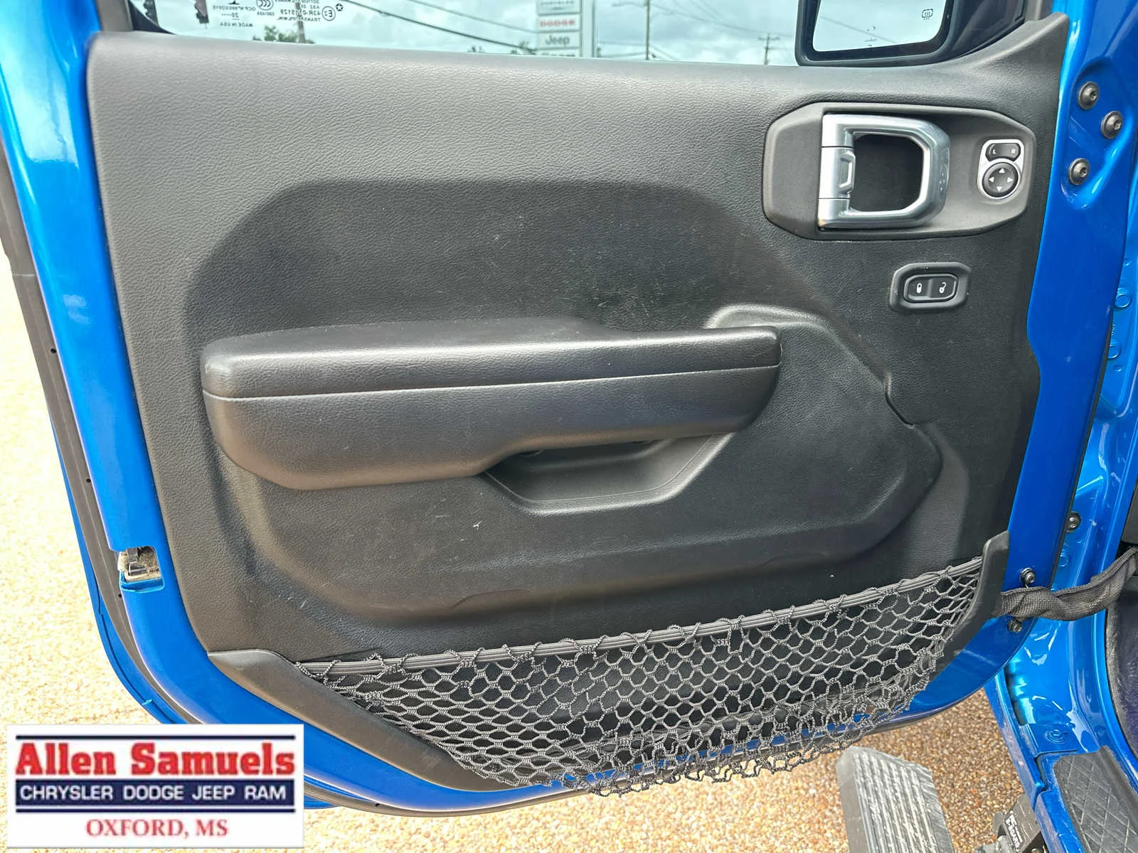 Used 2021 Hydro Blue Pearlcoat Jeep Sport S image 46