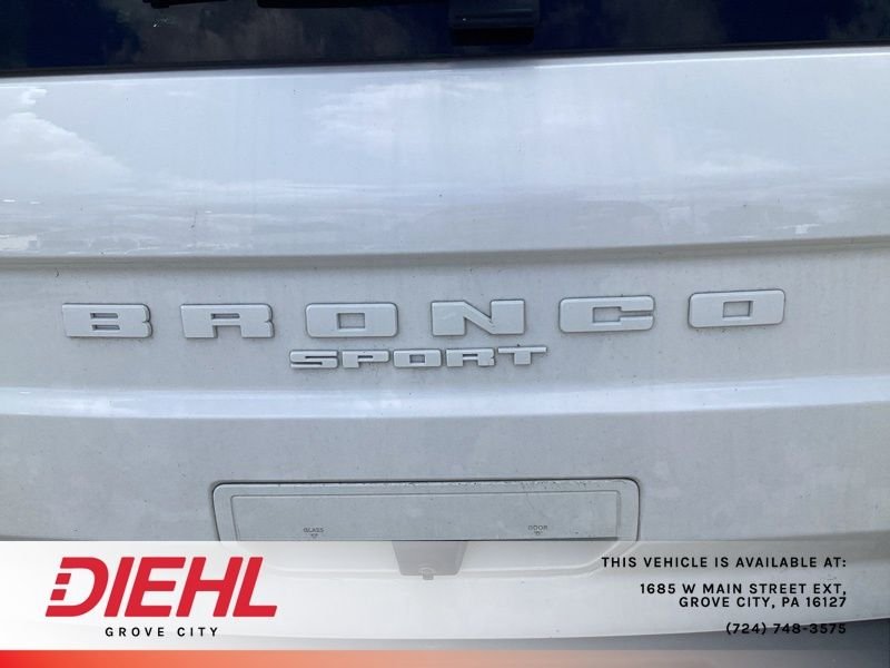 Used 2022 White Ford Badlands image 11